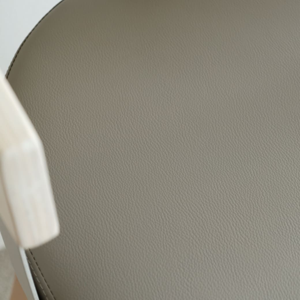 m-cc01 回転式ダイニングチェア