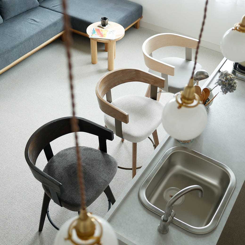 m-cc01 回転式ダイニングチェア