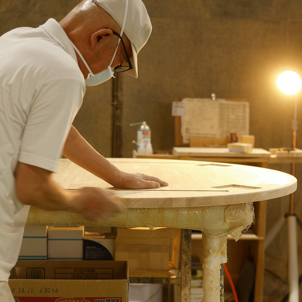 職人の手で1点1点製作しています。