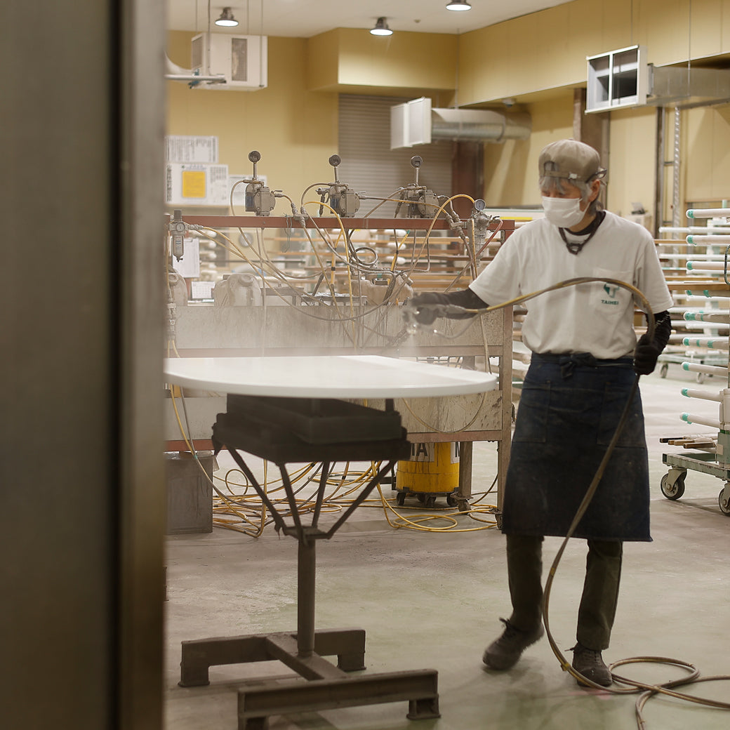 職人の手で1点1点製作しています。