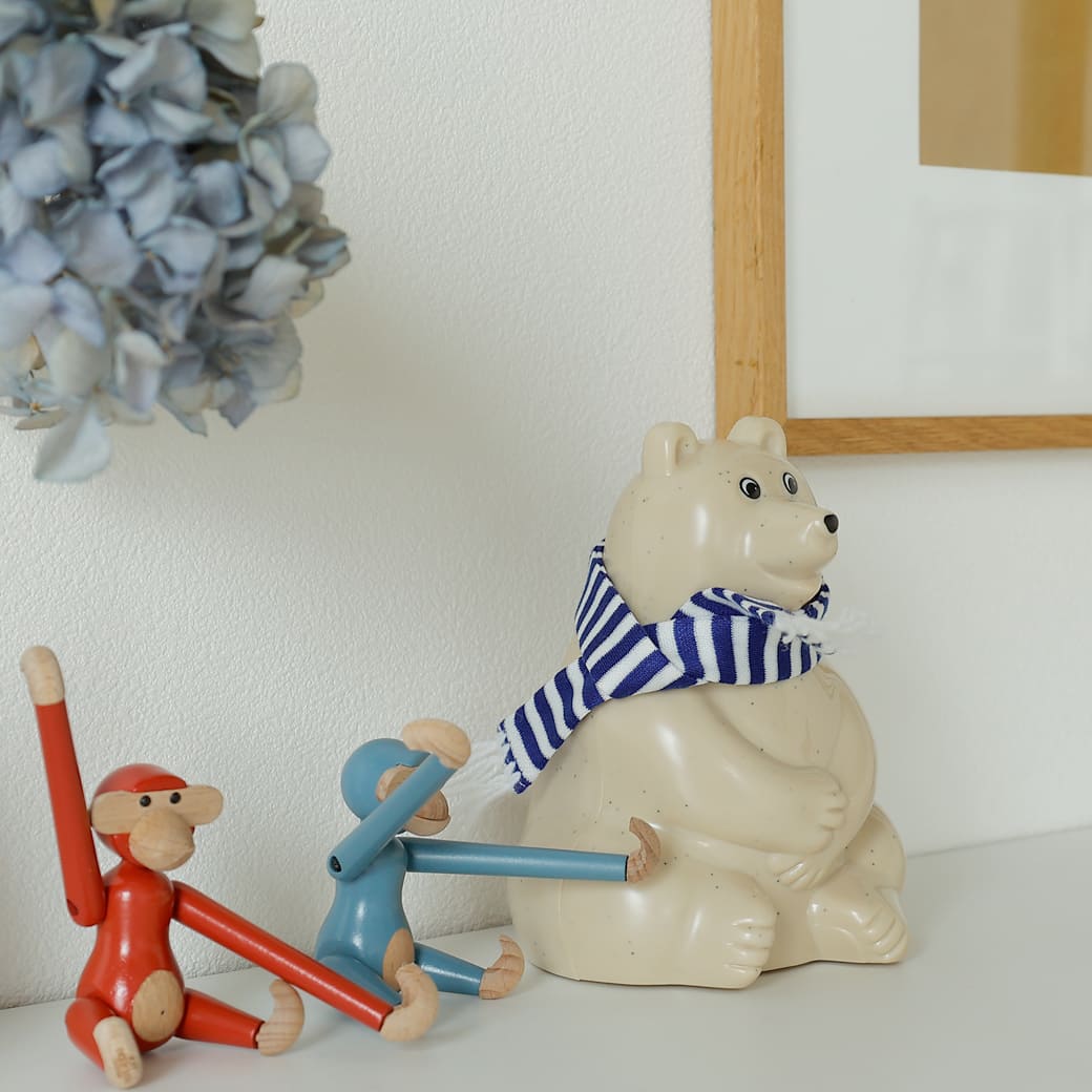 m-ob11 PLASTEP Polar Bear Money Box(白くま貯金箱)