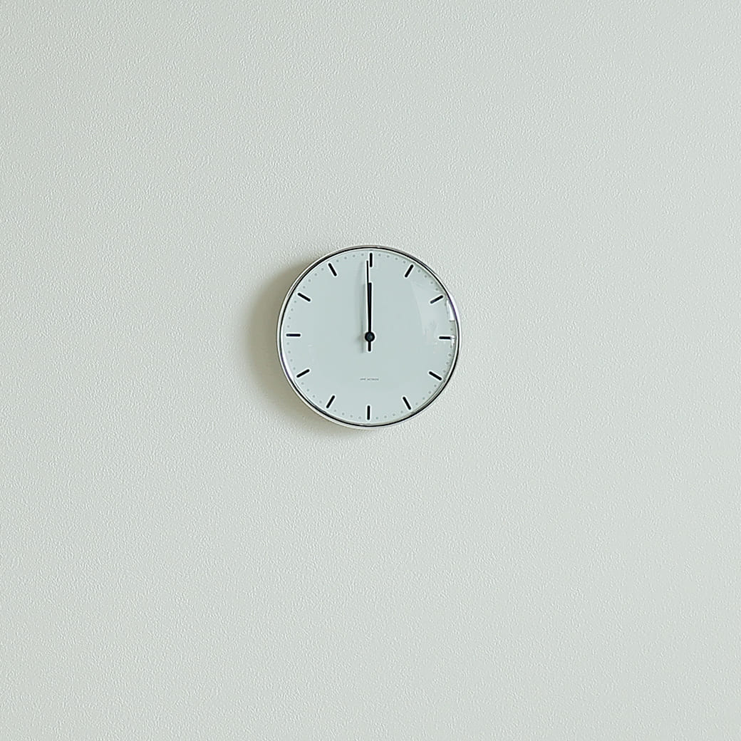 m - cl03 掛け時計 Arne Jacobsen CITY HALL 29cm - miion|北欧ナチュラルモダン家具・インテリア通販 miion(ミオン)