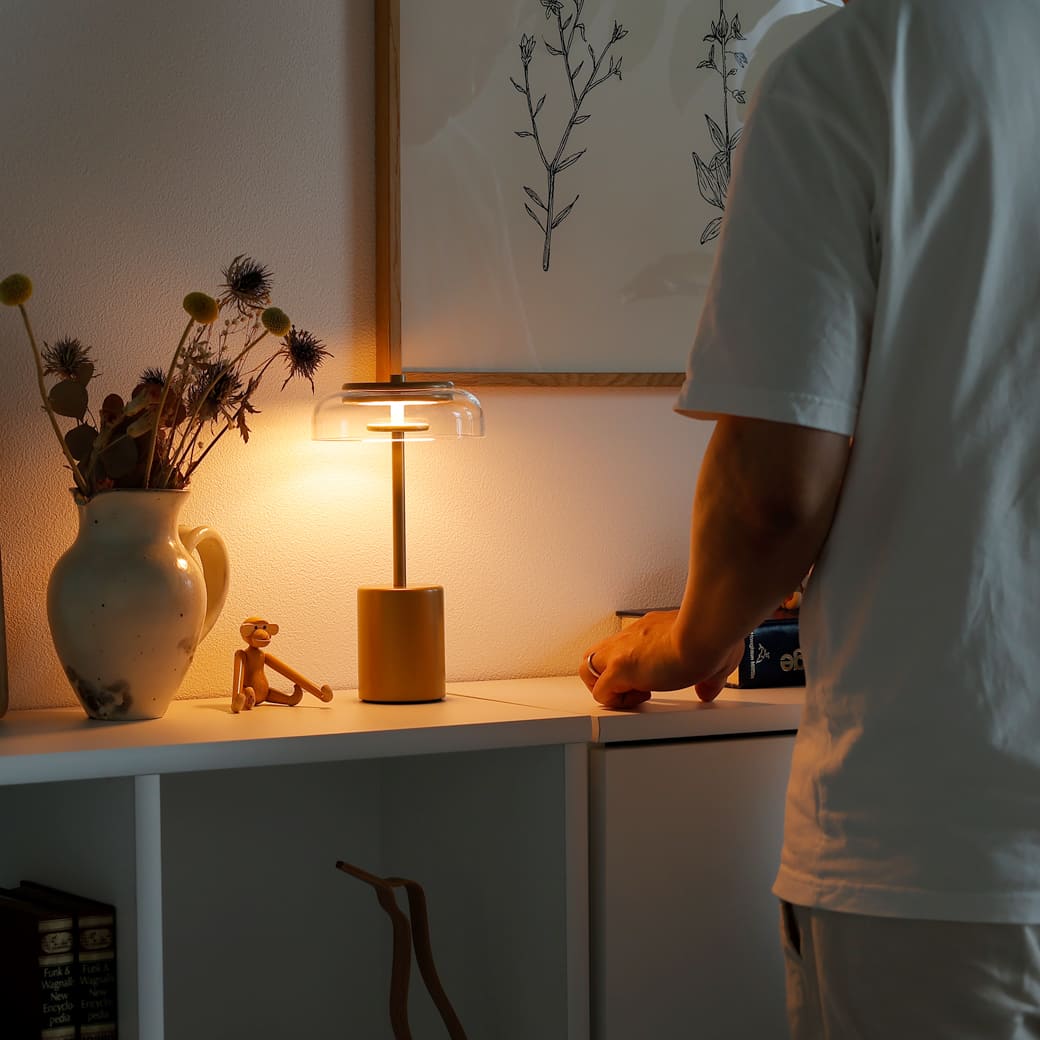 m - tl03 NUURA | BLOSSI TABLE MINI PORTABLE - miion|北欧ナチュラルモダン家具・インテリア通販 miion(ミオン)