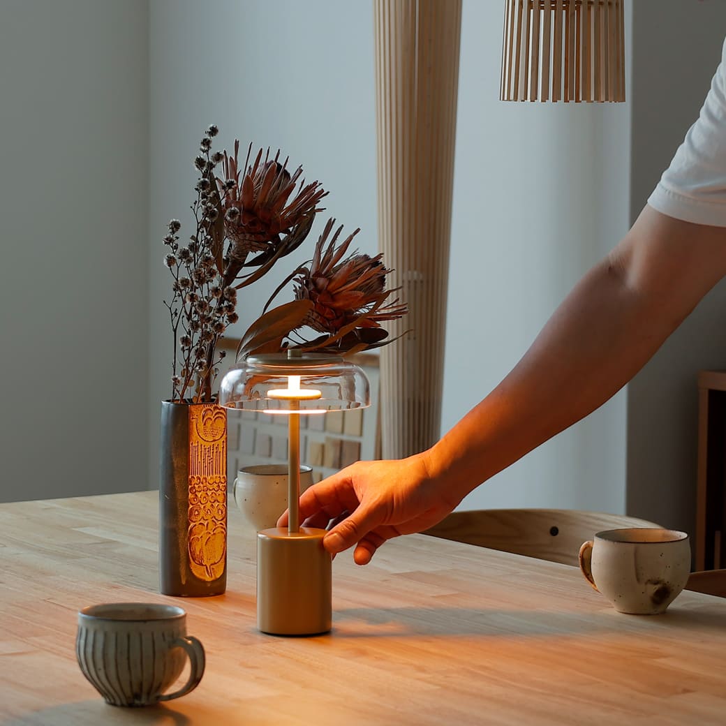 m-tl03 NUURA | BLOSSI TABLE MINI PORTABLE
