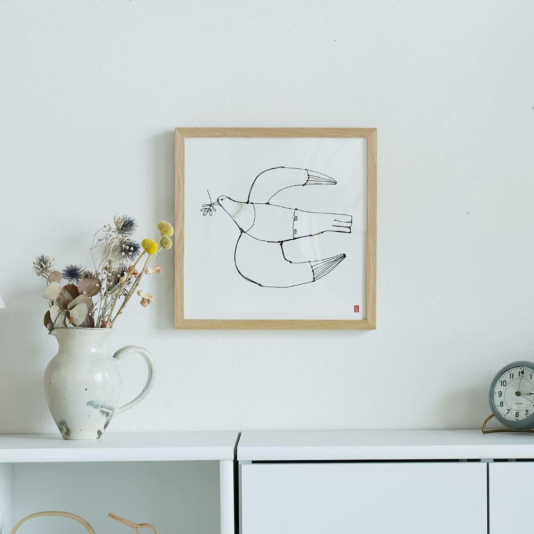 m - po08 アートポスター a good view HATO フレームセット 小川学 - miion|北欧ナチュラルモダン家具・インテリア通販 miion(ミオン)