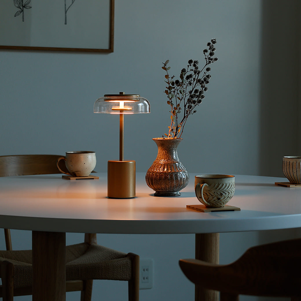 m-tl03 NUURA | BLOSSI TABLE MINI PORTABLE