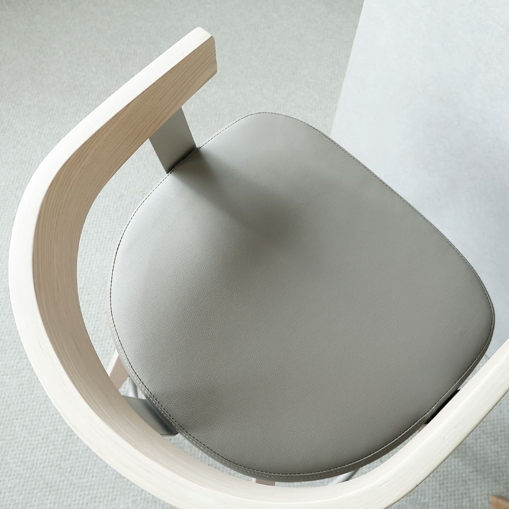 m-cc01 回転式ダイニングチェア