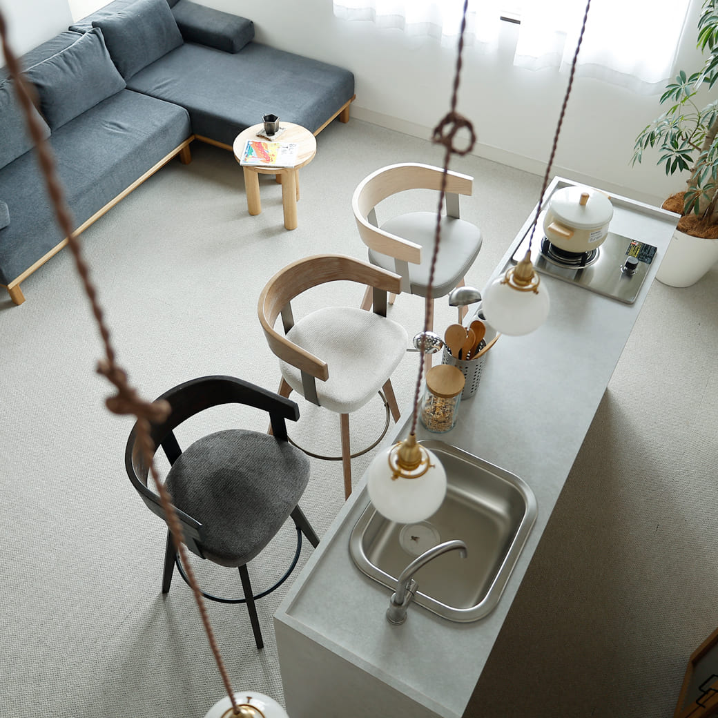 m-cc01 回転式ダイニングチェア