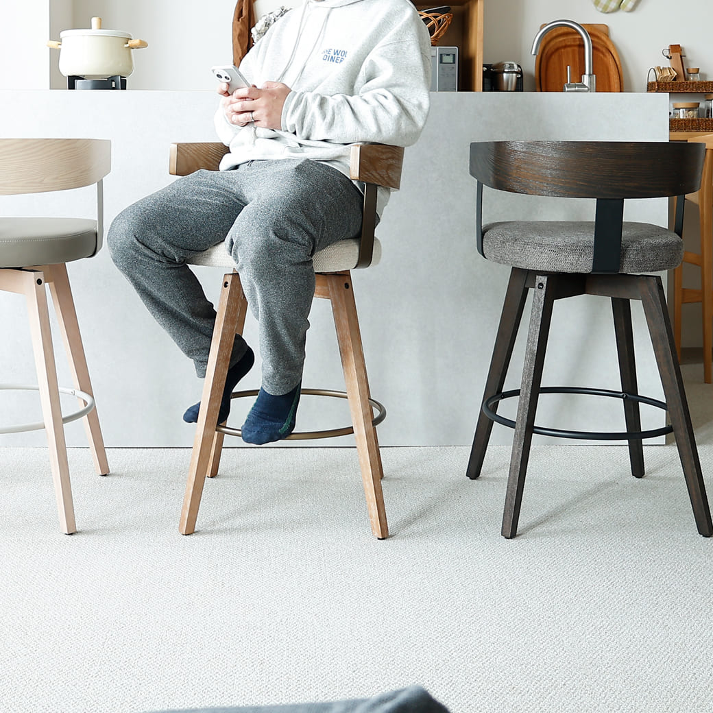 m-cc01 回転式ダイニングチェア