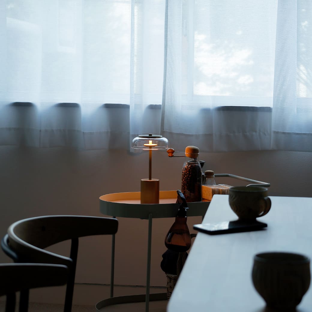 m-tl03 NUURA | BLOSSI TABLE MINI PORTABLE