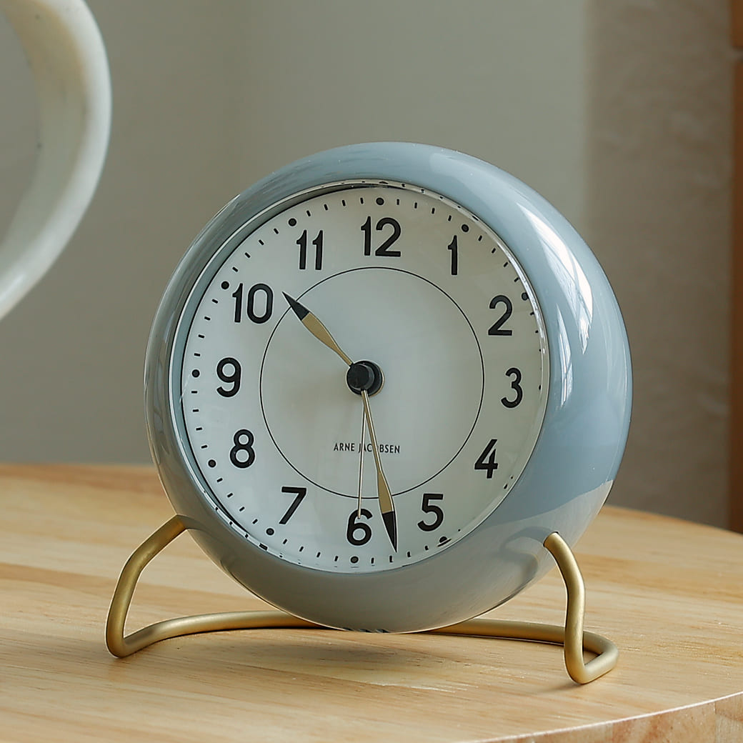 m-cl04 置き時計　Arne Jacobsen　STATION　グレー