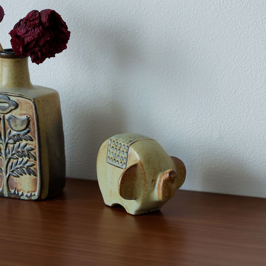 m-ob06 かしわ窯　Ornament An elephant type:flat