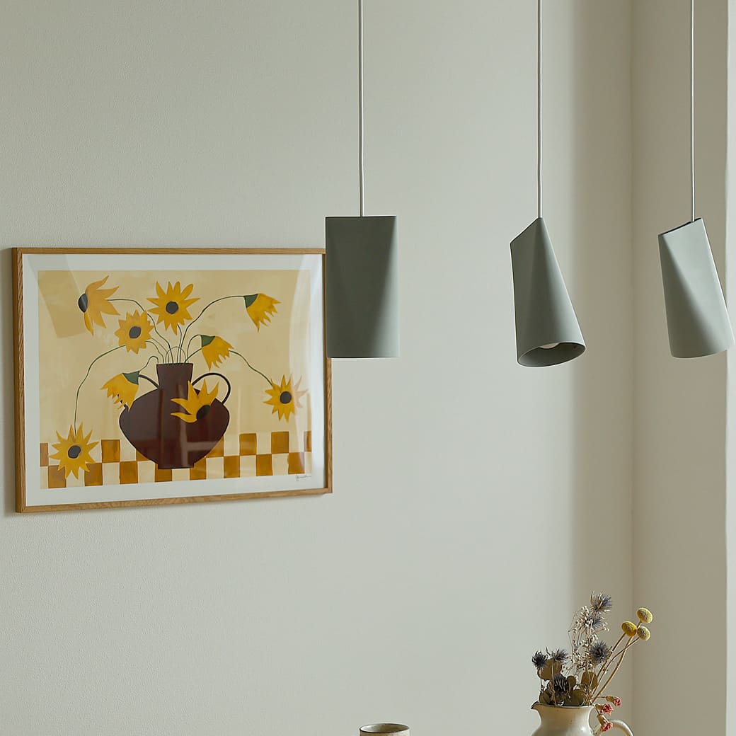 m-po07 アートポスター THE POSTER CLUB Sunflowers in Burgundy Vase 50×70cm