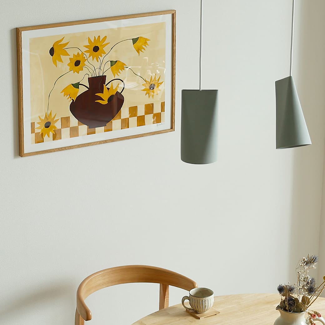 m-po07 アートポスター THE POSTER CLUB Sunflowers in Burgundy Vase 50×70cm